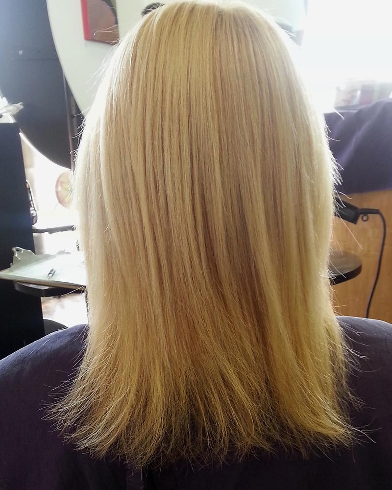 Before keratin-tip hair extensions: blunt shoulder-length blonde hair